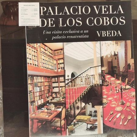 Apartamentos Tres Llaves Palacio De Vela De Los Cobos Úbeda Zewnętrze zdjęcie