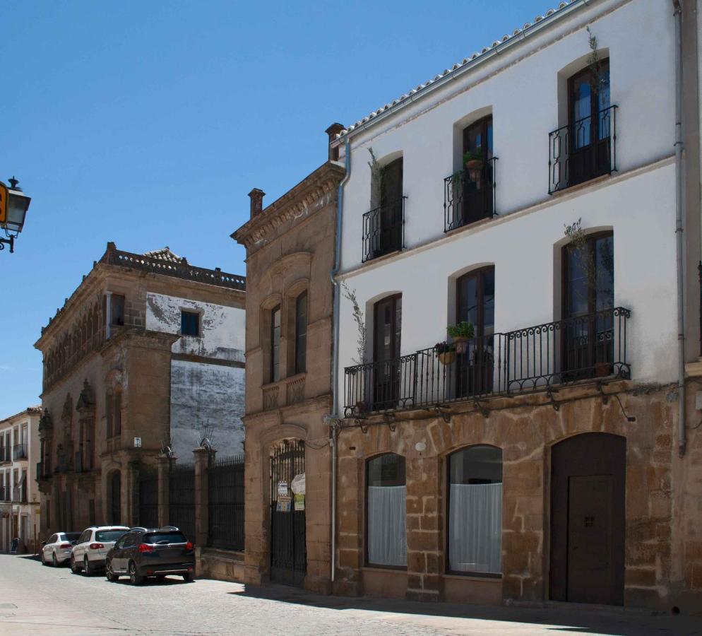 Apartamentos Tres Llaves Palacio De Vela De Los Cobos Úbeda Zewnętrze zdjęcie