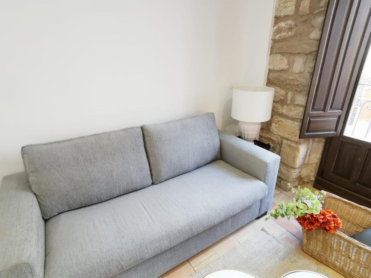Apartamentos Tres Llaves Palacio De Vela De Los Cobos Úbeda Zewnętrze zdjęcie