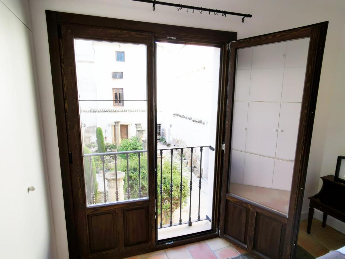 Apartamentos Tres Llaves Palacio De Vela De Los Cobos Úbeda Zewnętrze zdjęcie